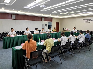 集團(tuán)人力資源部、零管中心聯(lián)合舉辦新員工入職培訓(xùn)